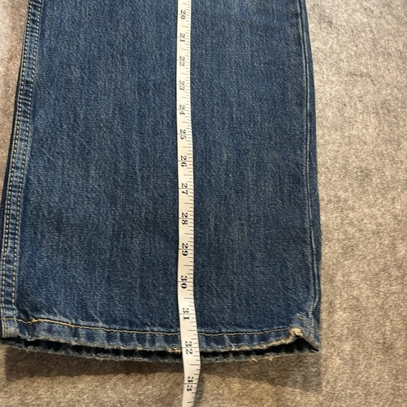 ✨ Levi’s Low Pro Straight Jeans – Women’s Size 34 – NWT ✨ - Picture 4 of 12